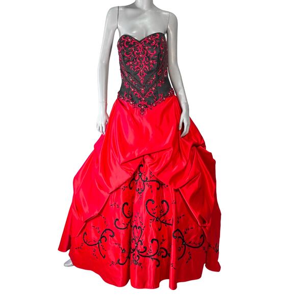 Q by Da Vinci Satin Sequin Corset Quinceanera Prom Dress Women's 6 Princess Gown - Picture 1 of 14